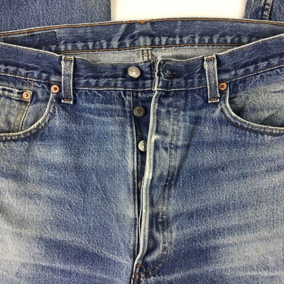 Vintage Levis 501 Made in USA 38 x 34 80s SF faded blue straight 35 x 30 button - Picture 8 of 16